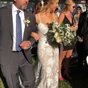 Grace loves lace wedding gown